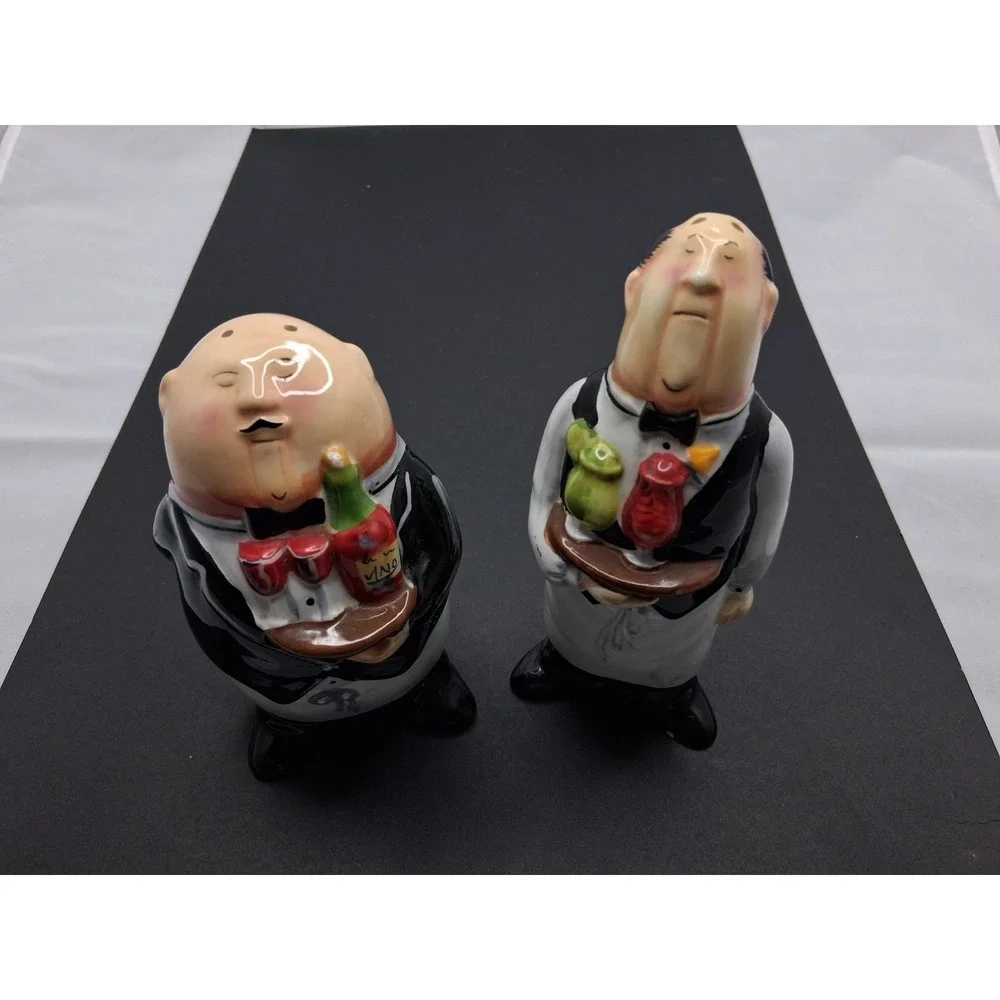 Vintage CIC Chef Figurines Pair Salt Pepper Shakers China Restaurant Decor